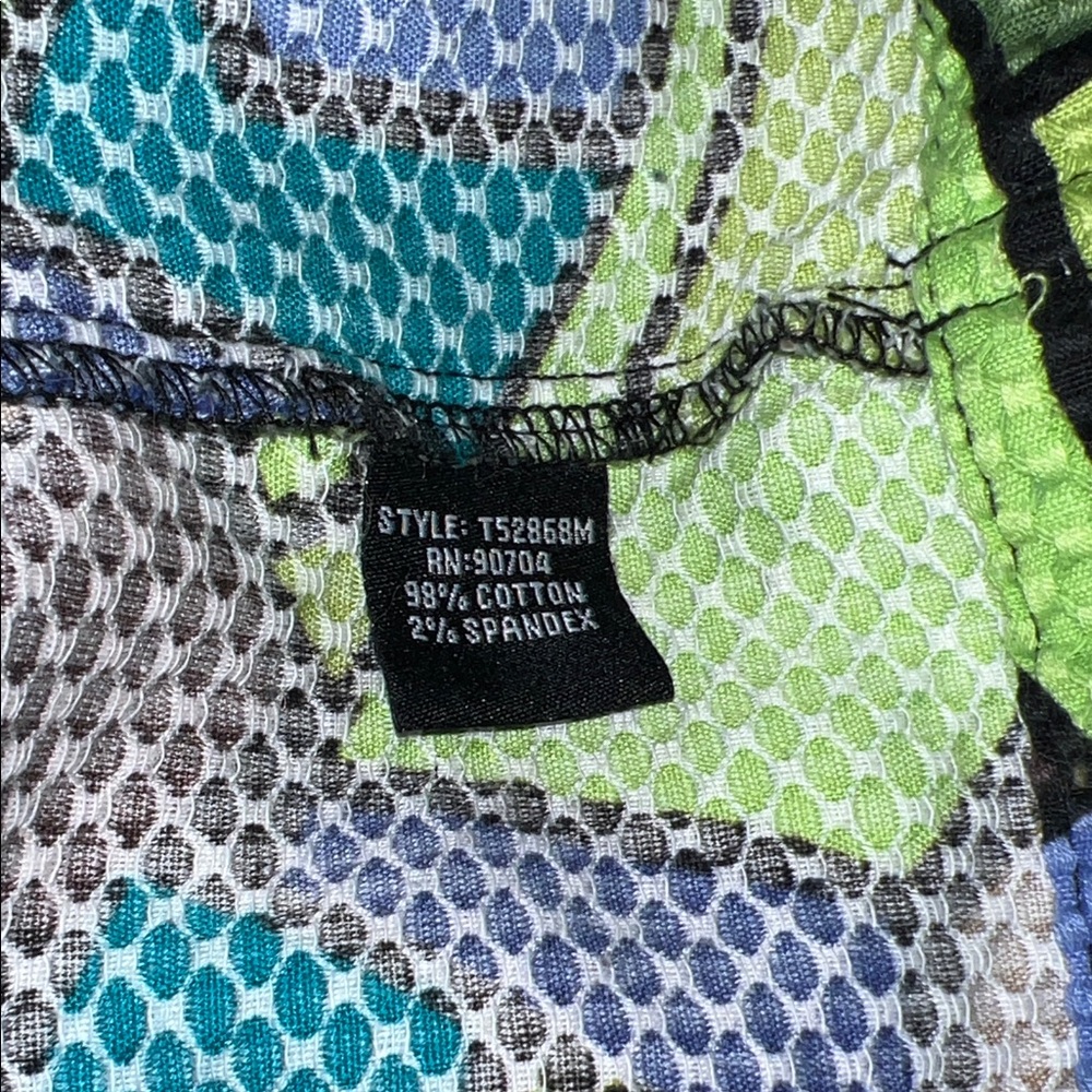 Linear Multicolored Geometric Pattern Lightweight… - image 4